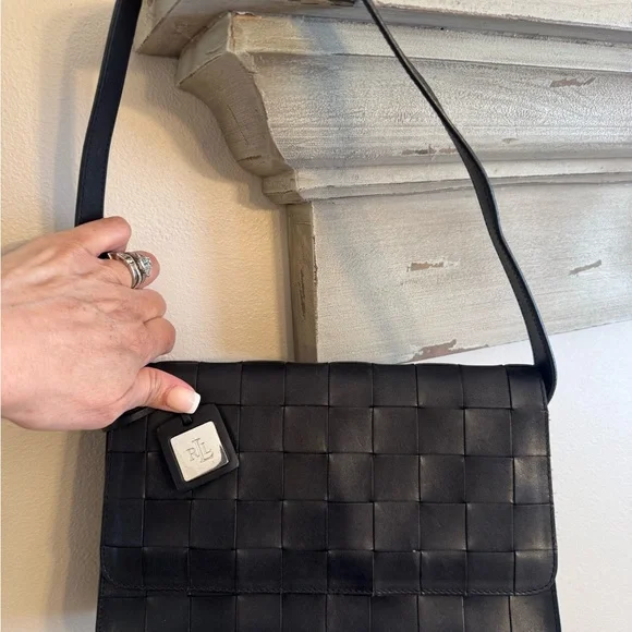Lauren Ralph Lauren Black Woven Leather Shoulder Bag - Picture 2 of 6